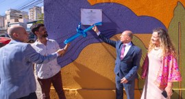 Obra de Wes Gama, inaugurada nesta quarta-feira (29), retrata a evolução da participação polític...