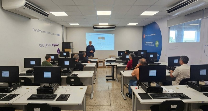 Procedimento prepara os dados que serão utilizados nas urnas eletrônicas; etapa antecede a carga...