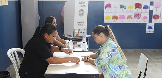 25.07.2024 - É mesária ou mesário? Saiba mais sobre as atribuições dessa função nas Eleições 2024