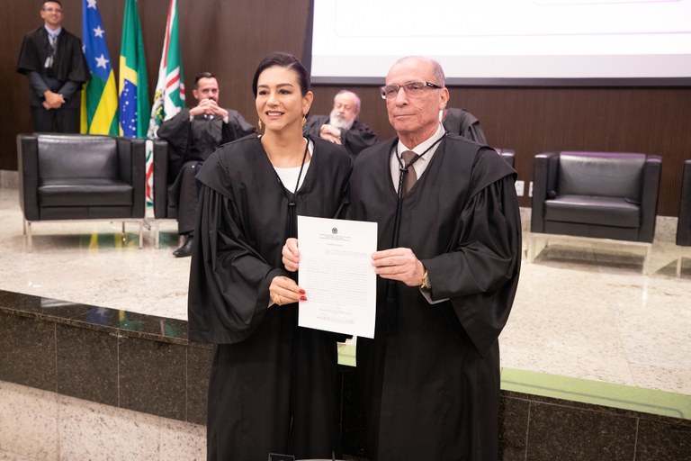 TRE-GO realiza solenidade de posse de novos membros da Corte