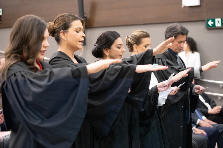 TRE-GO realiza solenidade de posse de novos membros da Corte