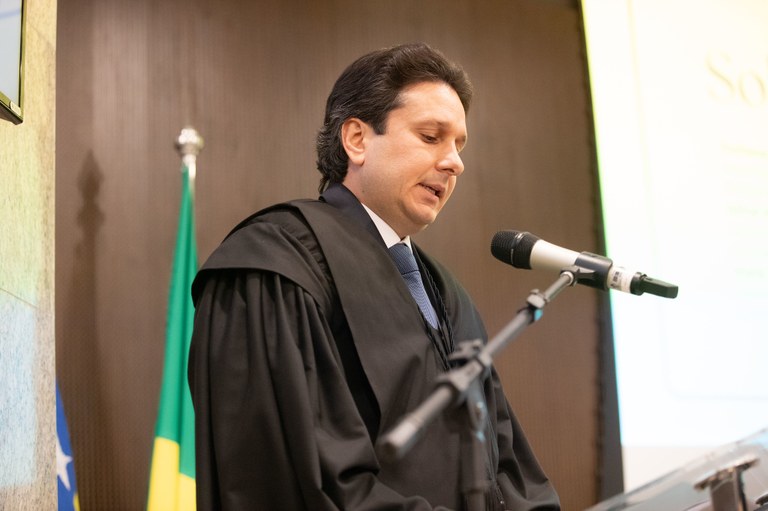TRE-GO realiza solenidade de posse de novos membros da Corte