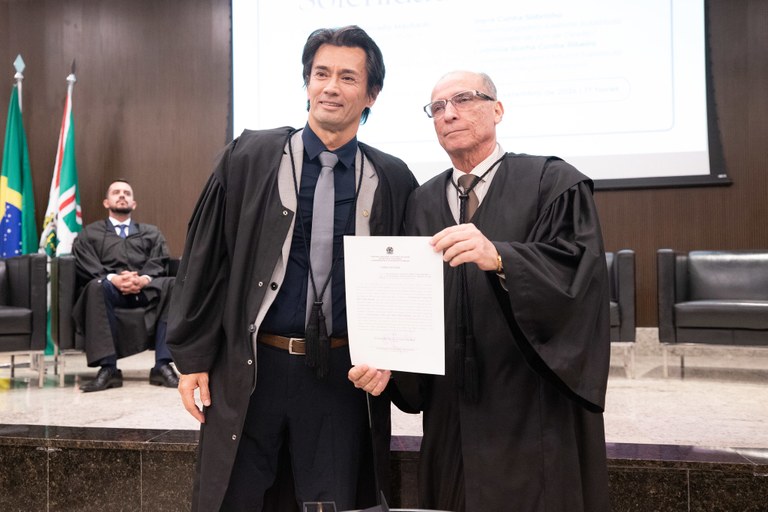 TRE-GO realiza solenidade de posse de novos membros da Corte