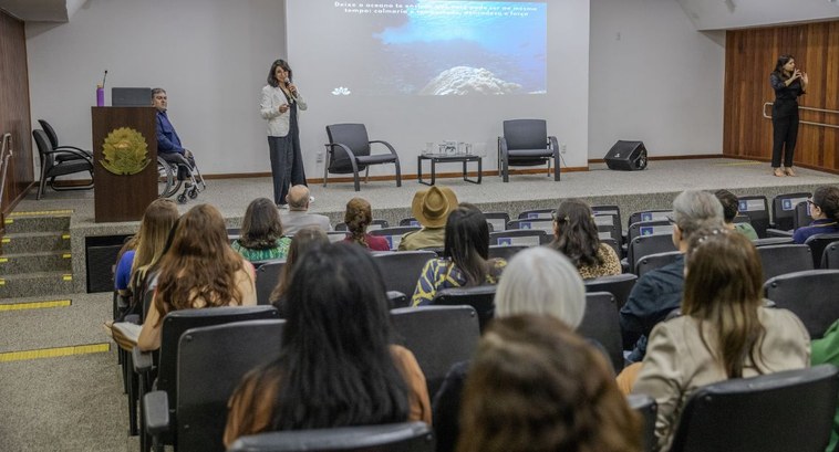 Abertura da V Semana de Conscientização Ambiental discute felicidade e sustentabilidade Abertura da V Semana de Conscientização Ambiental discute felicidade e sustentabilidade