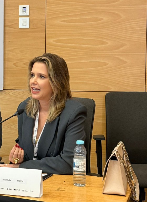 Desembargadora Ludmilla Rocha palestra no XIII Fórum de Lisboa 