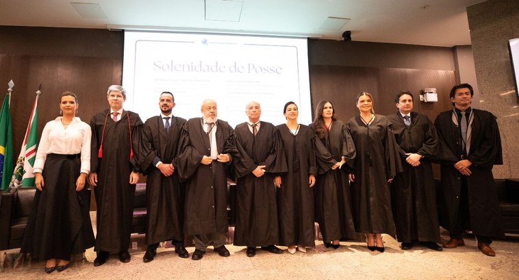 TRE-GO realiza solenidade de posse de novos membros da Corte