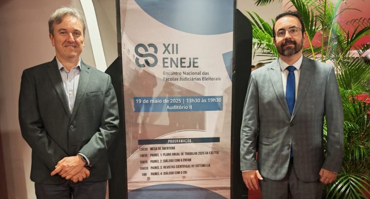 Diretor da EJE-GO participa de reunião técnica no XII ENEJE Diretor da EJE-GO participa de reunião técnica no XII ENEJE
