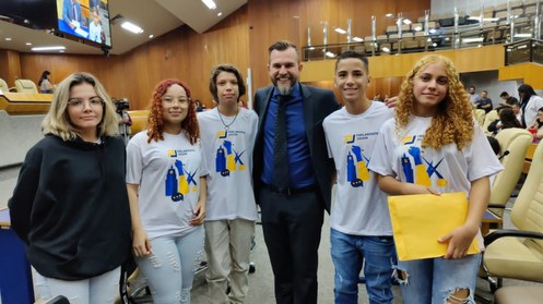 EJE participa de Sessão na Câmara com vereadores mirins 2