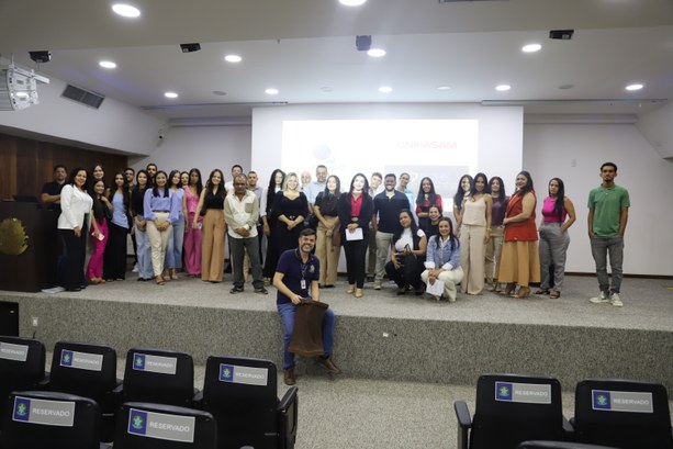 Estudantes da UNIFASAM visitam sede do TRE-GO Estudantes da UNIFASAM visitam sede do TRE-GO