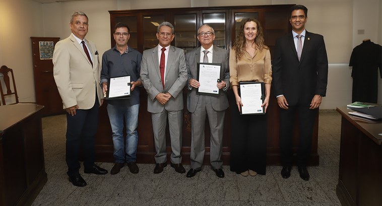 Memorial do TRE-GO recebe doações