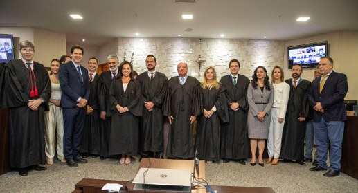 Novos desembargadores eleitorais tomam posse no TRE-GO