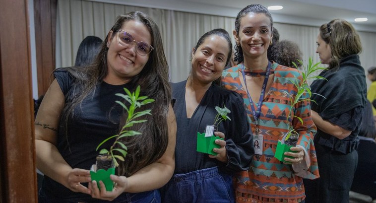 Plantas medicinais são tema do último dia da V Semana de Conscientização Ambiental Plantas medicinais são tema do último dia da V Semana de Conscientização Ambiental
