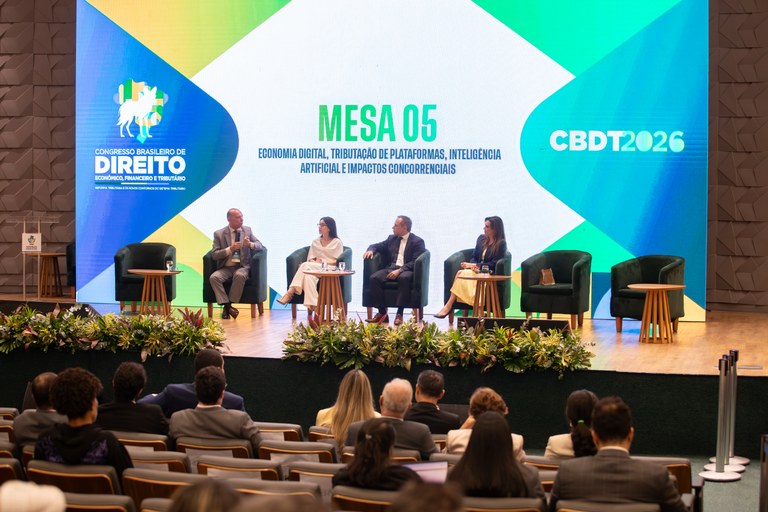 Presidente do TRE-GO apresenta GuaIA e propõe debate ético em congresso na Alego 