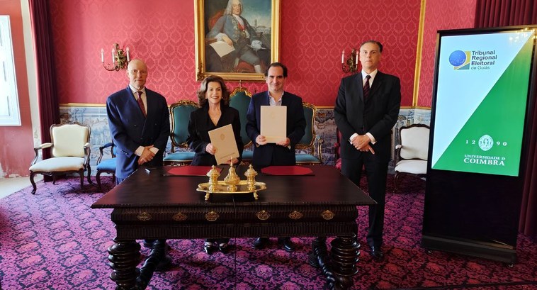 Presidente do TRE-GO assina termo aditivo de cooperação com a Universidade de Coimbra
