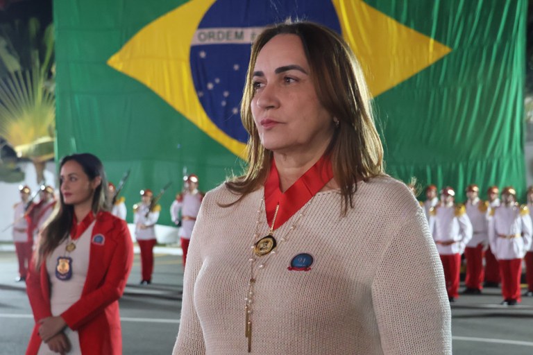 Presidente do TRE-GO participa de homenagem do CBMGO 
