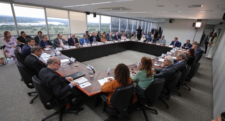 Presidente do TRE-GO participa de reunião sobre as prioridades para o 2º turno das Eleições 2026