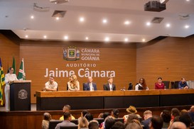 Presidente do TRE-GO recebe homenagem por contribuição à cultura em Goiânia