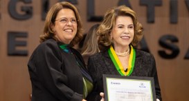 Presidente do TRE-GO recebe Medalha Pedro Ludovico Teixeira
