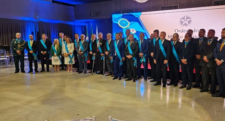 Presidente do TRE-GO recebe Ordem do Mérito Eleitoral do TRE-MS Presidente do TRE-GO recebe Ordem do Mérito Eleitoral do TRE-MS