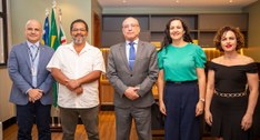 Presidente formaliza doação de bens móveis a entidade filantrópica 