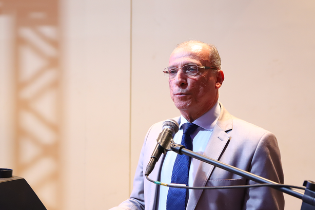 Presidente Veiga Braga apresenta GuaIA no 31º Simpósio de Estudos Jurídicos da UniRV Presidente Veiga Braga apresenta GuaIA no 31º Simpósio de Estudos Jurídicos da UniRV