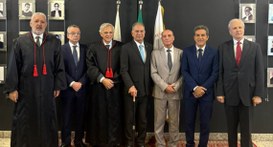 Presidente Veiga Braga prestigia solenidade de posse no TRE-DF
