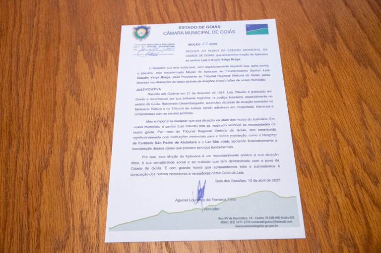 Presidente Veiga Braga recebe Moção de Aplauso da Câmara Municipal da Cidade de Goiás