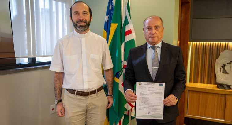 Presidente Veiga Braga recebe Moção de Aplauso da Câmara Municipal da Cidade de Goiás Presidente Veiga Braga recebe Moção de Aplauso da Câmara Municipal da Cidade de Goiás
Baixar ...