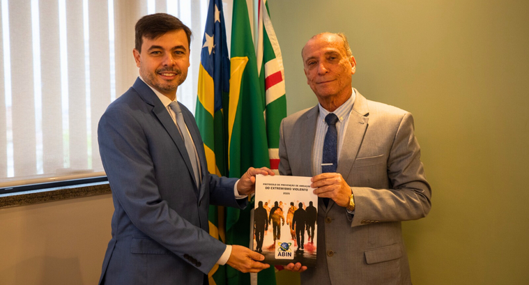 Presidente Veiga Braga recebe visita do superintendente da Agência Brasileira de Inteligência Presidente Veiga Braga recebe visita do superintendente da Agência Brasileira de Inteligência