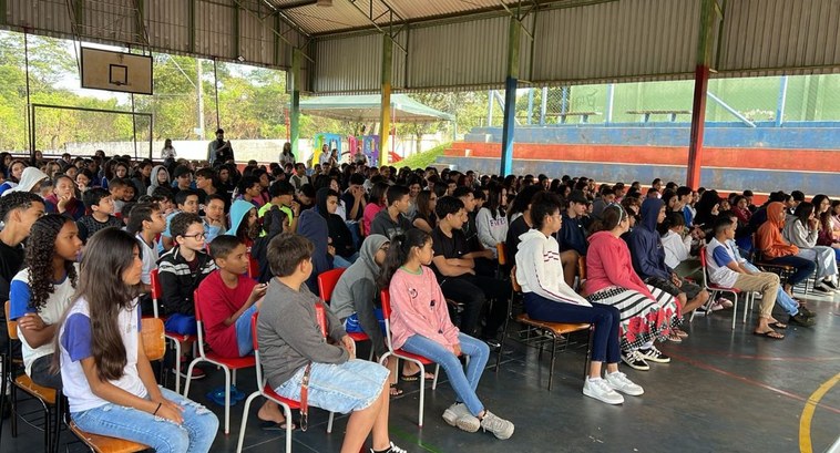 Programa Eleitores do Futuro promove cidadania entre estudantes de Goiânia