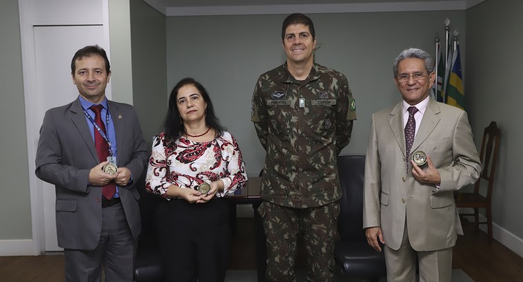 Representantes do Exército visitam o TRE-GO 01 Representantes do Exército visitam o TRE-GO