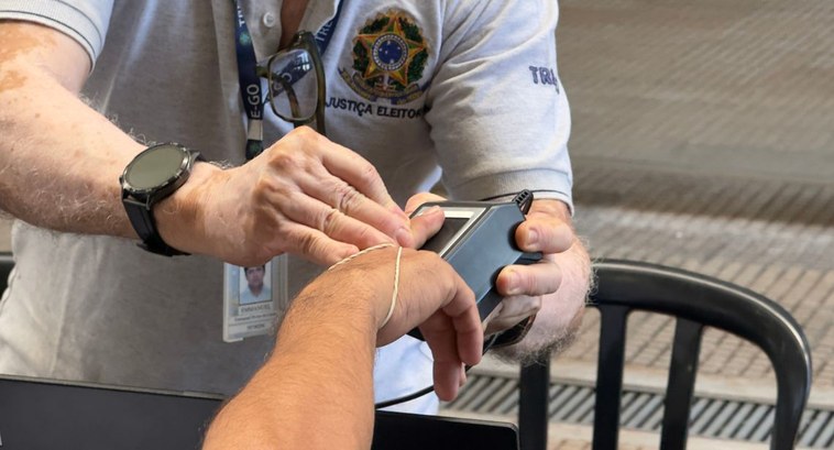 TRE-GO atende mais de 30 pessoas na 4ª edição do PopRuaJud
