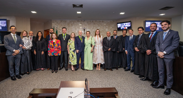 TRE-GO concede Colar do Mérito Eleitoral a Ronald Bicca e Demóstenes Torres TRE-GO concede Colar do Mérito Eleitoral a Ronald Bicca e Demóstenes Torres