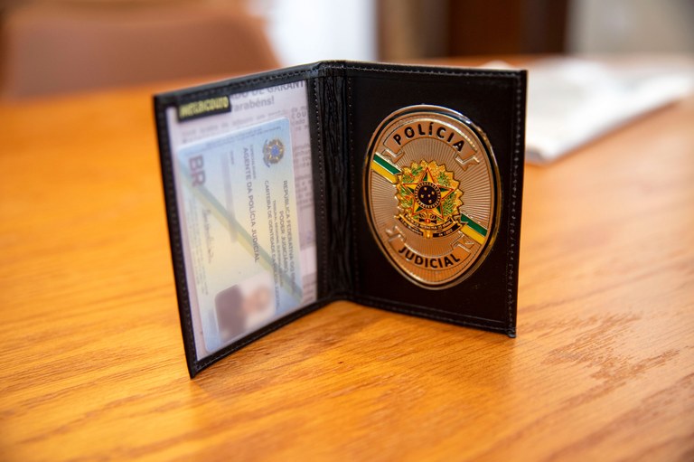 TRE-GO DISTINTIVO DA POLÍCIA JUDICIAL