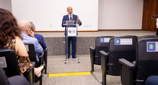 TRE-GO doa veículos a entidades civis do estado
