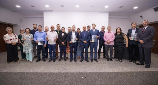 TRE-GO doa veículos a entidades civis do Estado
