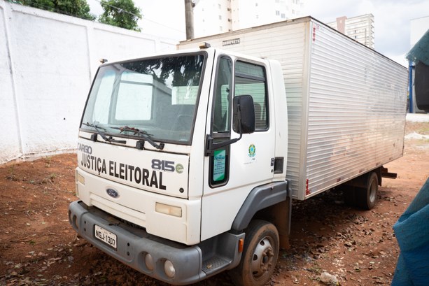 TRE-GO doa veículos a entidades TRE-GO doa veículos a entidades