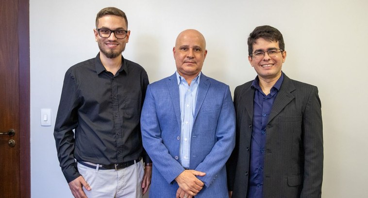 TRE-GO empossa dois novos servidores aprovados no Concurso da Justiça Eleitoral
