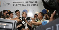 TRE-GO Entrevista Coletiva Presidente Gilberto Marques Filho, no Centro de Totalização e Divulga...