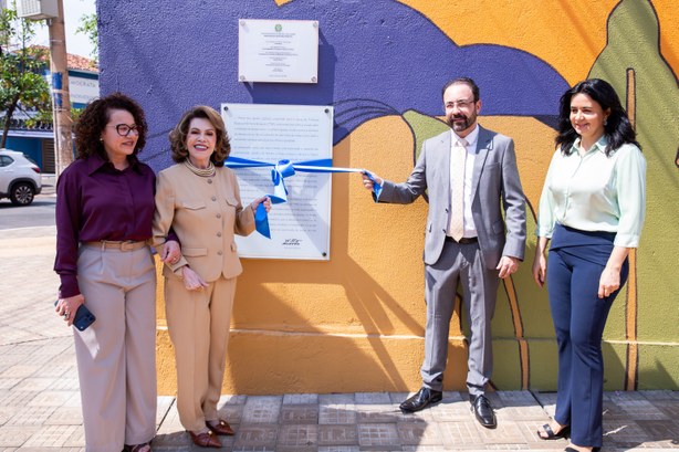 TRE-GO inaugura placa explicativa de mural em grafite no Anexo I
