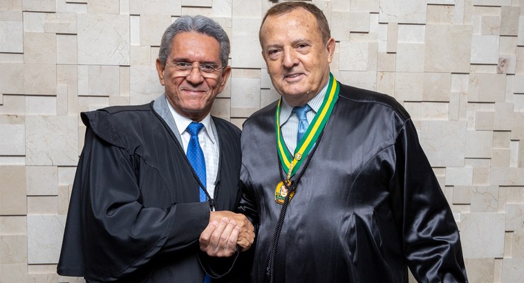 Juiz-membro José Proto de Oliveira encerra biênio no TRE-GO
