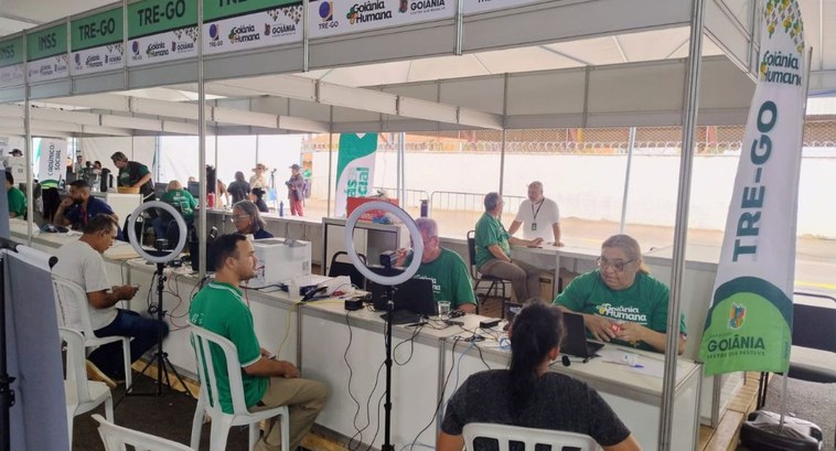 TRE-GO leva atendimento eleitoral ao mutirão de serviços do programa Goiânia + TRE-GO leva atendimento eleitoral ao mutirão de serviços do programa Goiânia +