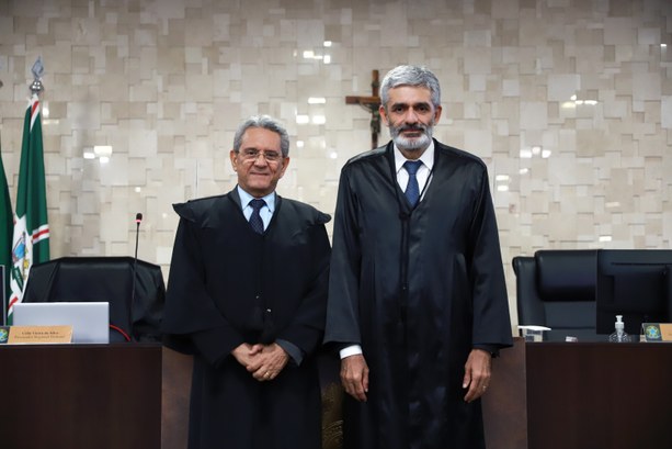 Carlos Augusto Nobre toma posse como juiz do TRE-GO