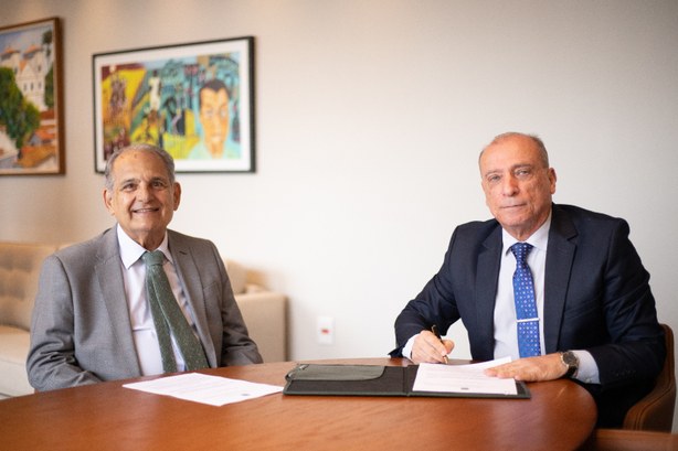 TRE-GO firma Acordo de Cooperação Técnica com a AGL TRE-GO firma Acordo de Cooperação Técnica com a AGL
