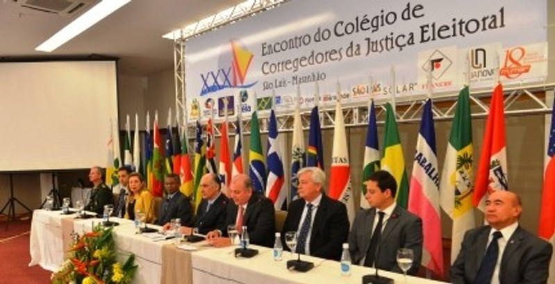 TRE-GO participa de Encontro de Corregedores Eleitorais TRE-GO participa de Encontro de Corregedores Eleitorais